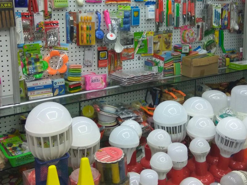 义乌小商品批发:市场里的微观世界